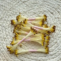 Тычинки "Желто-коричневые", круглые, на желтой нити, 1 пучок