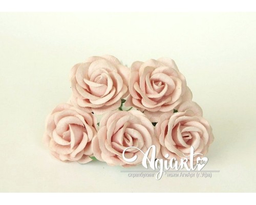 Роза крупная закругленная светлая розово-персиковая 4 см. 1 шт