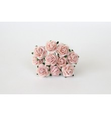 Розы светлые розово-персиковые 1,5 см, 10шт.