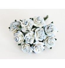 розы голубые с белым (двухтоновые) 1,5 см, 10шт.