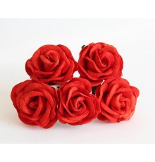 Роза крупная с закругленными лепестками "красная" 4 см. 1 шт