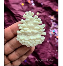 Пластиковая фигурка "Шишка", 1 шт.