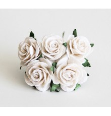 Розы белые размер 2,5 см 5 шт